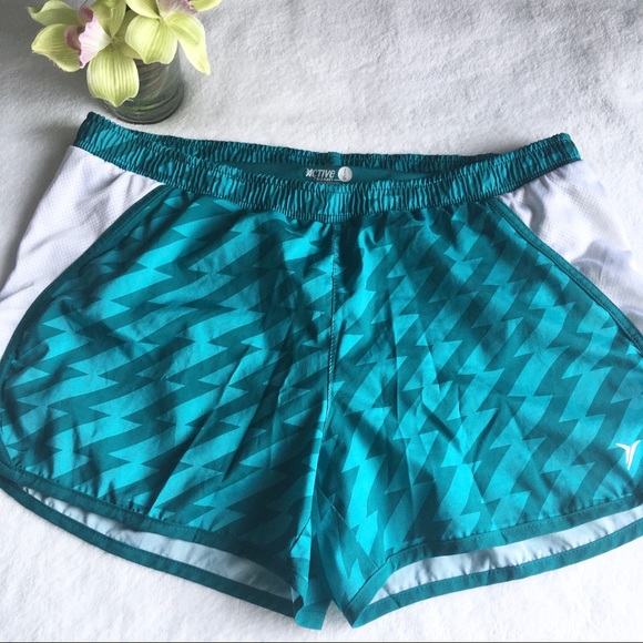 Active by Old Navy Women’s Activewear Short Green - Picture 1 of 10